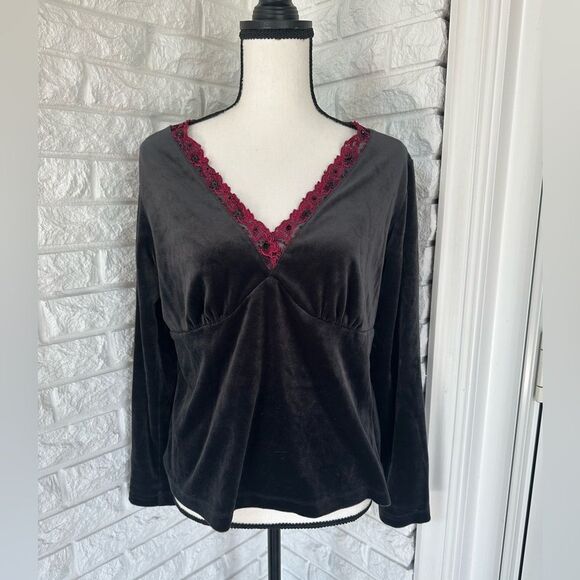 VINTAGE Velour Top w/ Lace Sequin Details - Picture 1 of 6